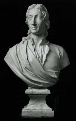 A marble bust of Boyle made by Giovanni Battista Guelfi